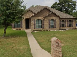 500 Edwards Dr, Decatur, TX 76234