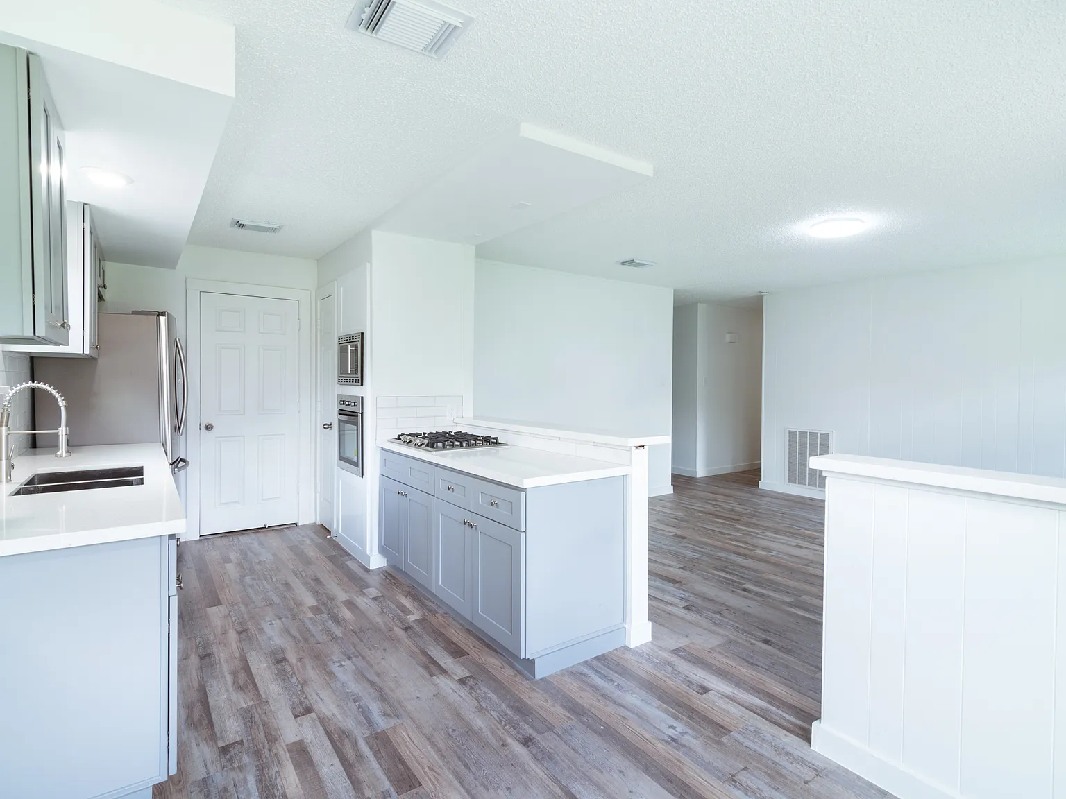 15910 Plagens Lane - 1 — Photo 3