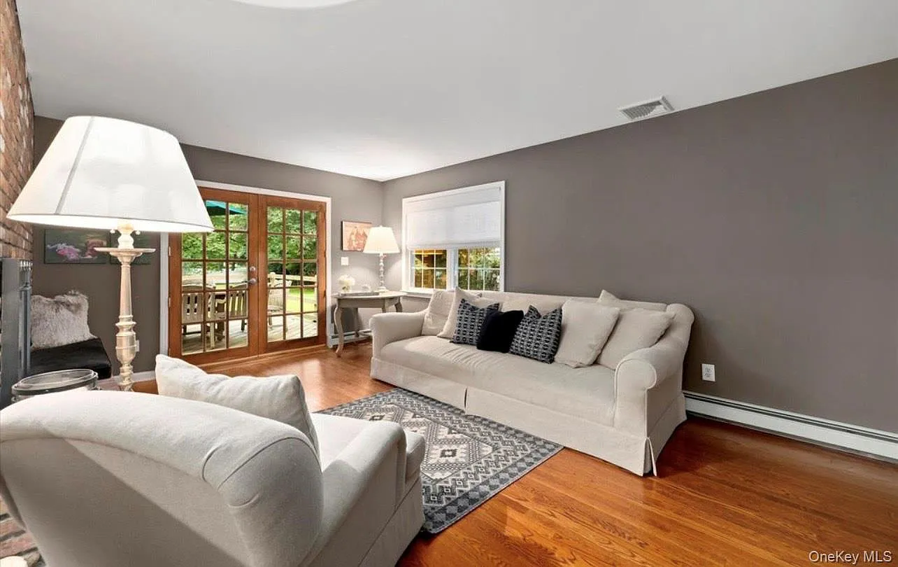 5 bed, 5.0 bath, 2824 sqft, $12,000 — Photo 3