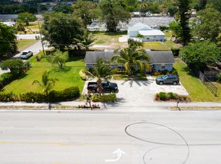 3642 Melaleuca Ln, Lake Worth, FL 33461