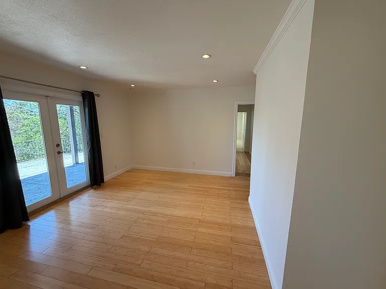 1320 El Curtola Blvd #A — Photo 10
