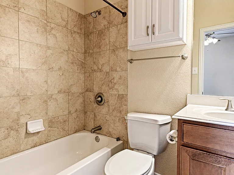 2326 Stutz Dr #117 — Photo 18