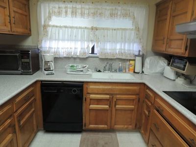1586 Barstow Ave, Clovis, CA, 93611
