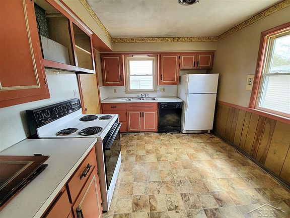 4th image of 1708 Zauel St