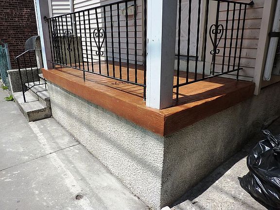 Front Porch, Concrete Deck