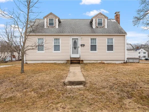 103 Howard Ave, Pascoag, RI 02859