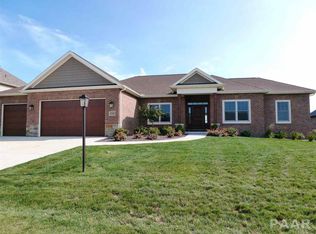 1210 Whetstone Dr, Morton, IL