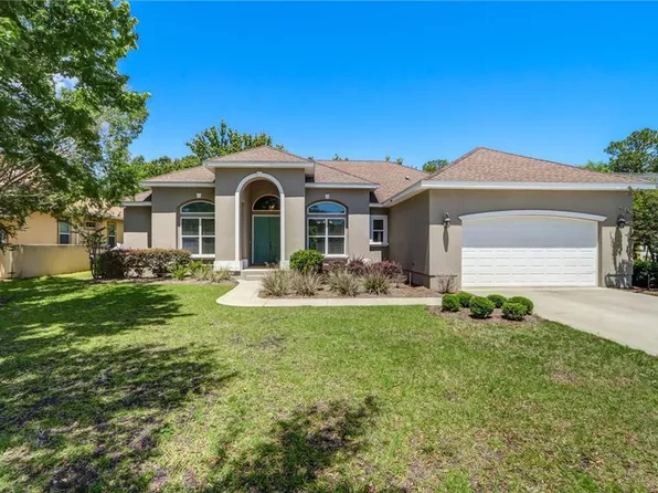 225 Edgewater Dr, Saint Marys, GA 31558