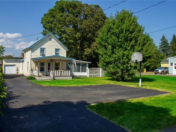 18 Pine St, Cortland, NY 13045