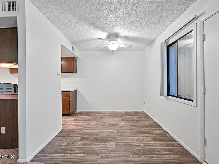 3959 W Palomino Rd — Photo 7