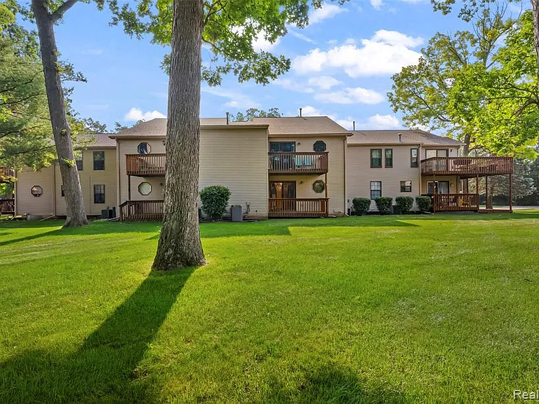 4911 Oak Hill Dr #3 — Photo 27