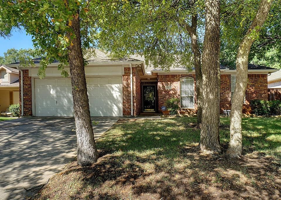 1st image of 3852 Kirby Dr