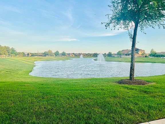 3rd image of 3110 Vintage View Ln