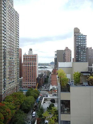 Rented by Fortress Realty Inc. | media 31