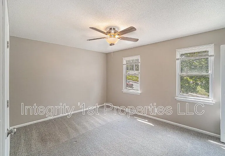 1926 W 36th Ave — Photo 12