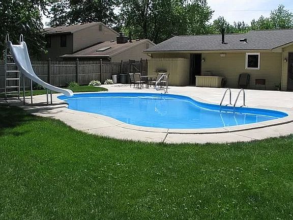 5th image of 5615 Martys Hill Pl