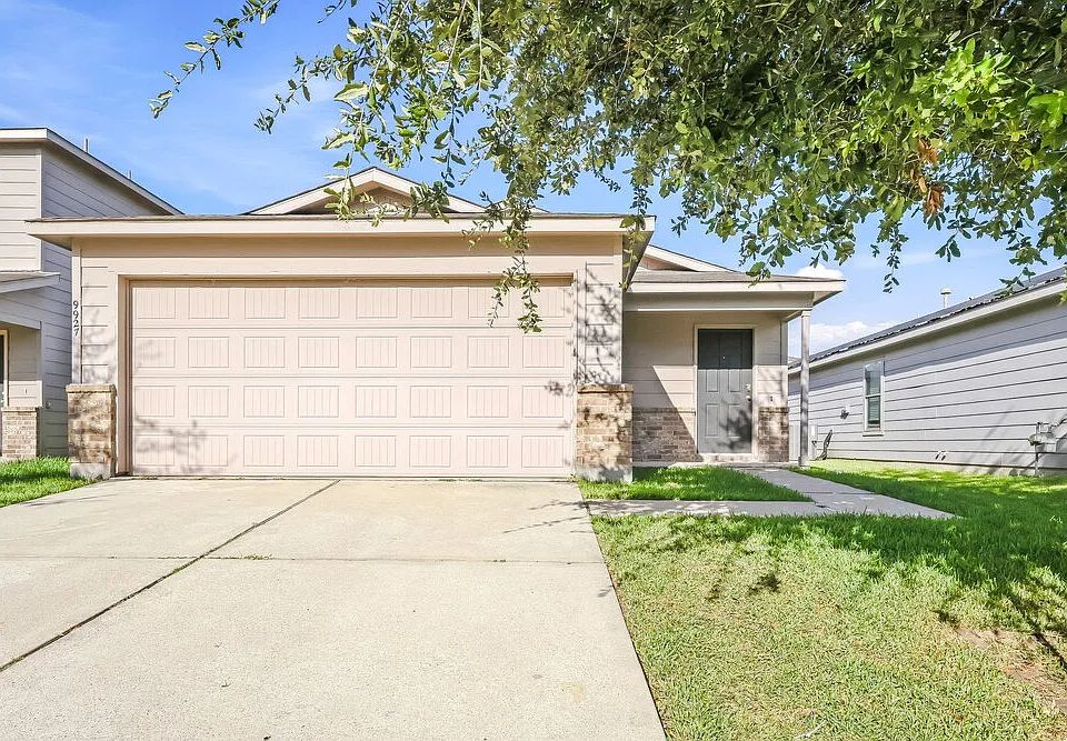 9927 Sanders Rose Ln