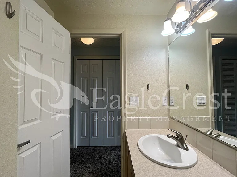 608 N Roosevelt St #608nroo-apt 205 — Photo 25