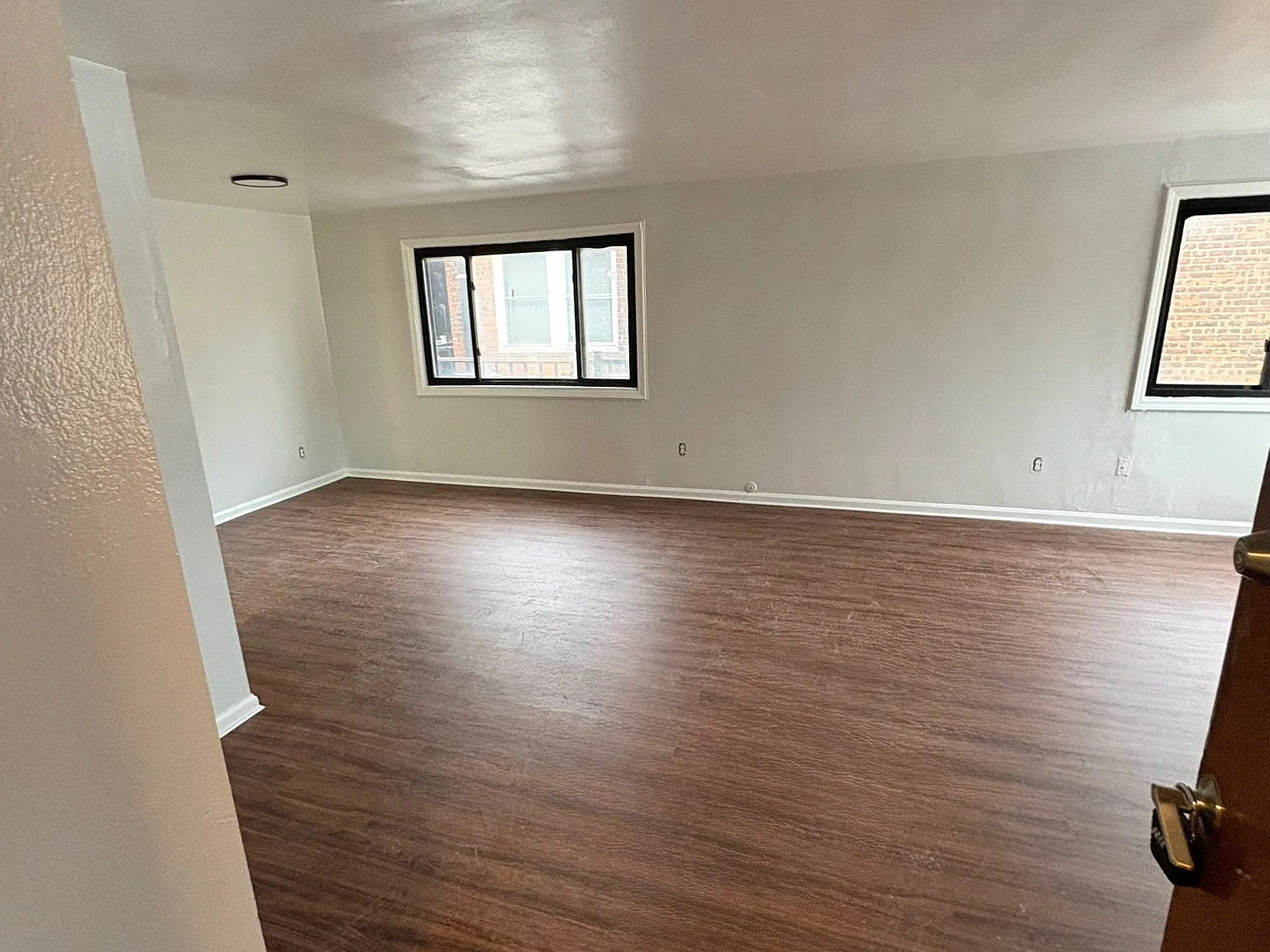 13322 Madison Avenue Apartments — Photo 2
