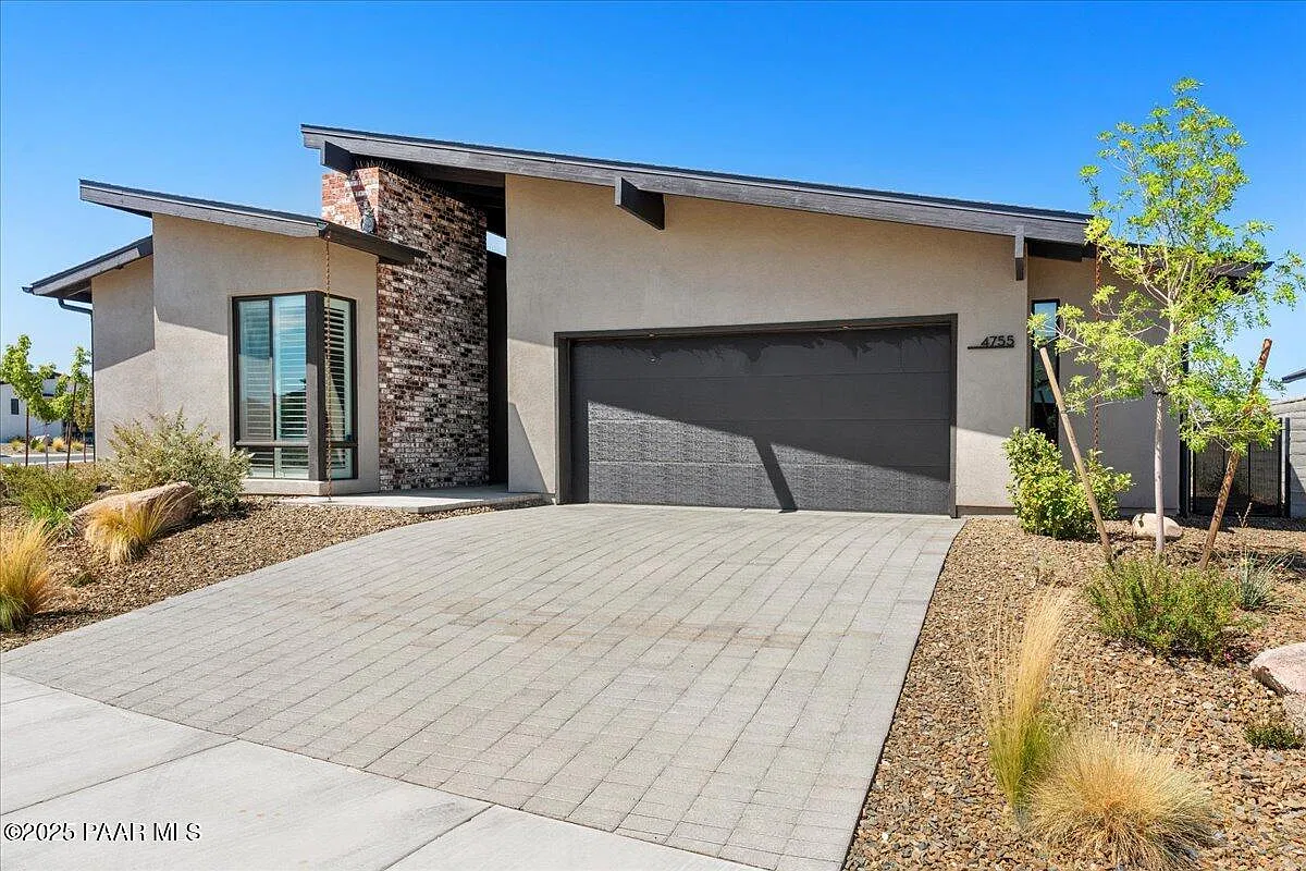2 bed, 2.5 bath, 1863 sqft, $3,250 — Photo 1