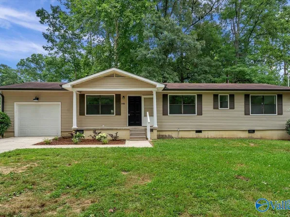 6416 Teal Cir, Guntersville, AL 35976