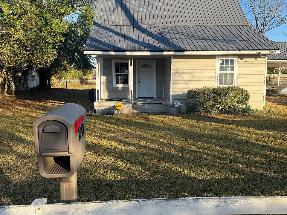 1st image of 241 Wiley St