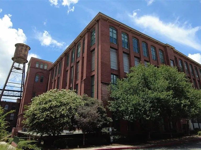 170 Boulevard SE #E426 — Photo 4