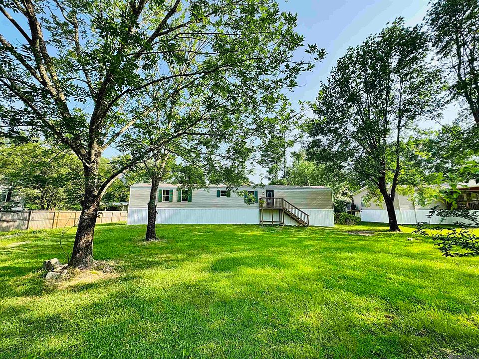 1st image of 17170 Jennifer Dr