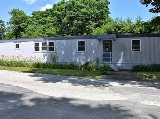 8 Holly Ln, Webster, MA 01570