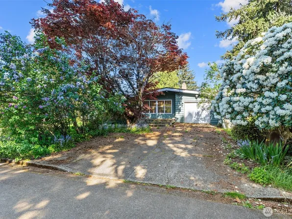 418 111th Avenue SE, Bellevue, WA 98004