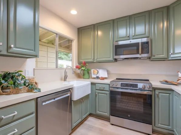 192 Hacienda Carmel, Carmel, CA 93923