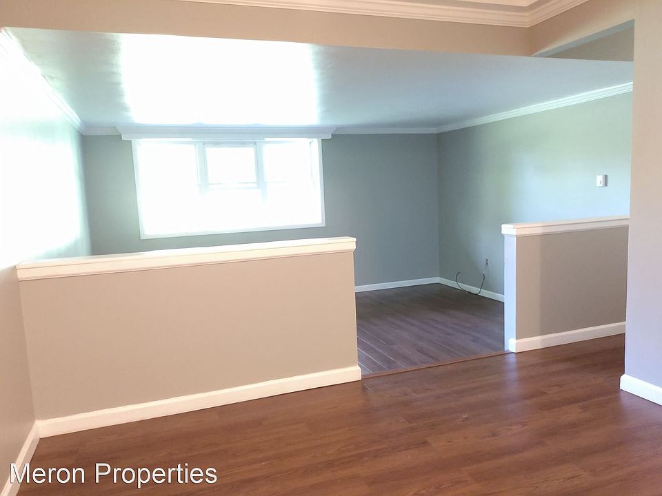 2nd image of 280 Cornelia St #110