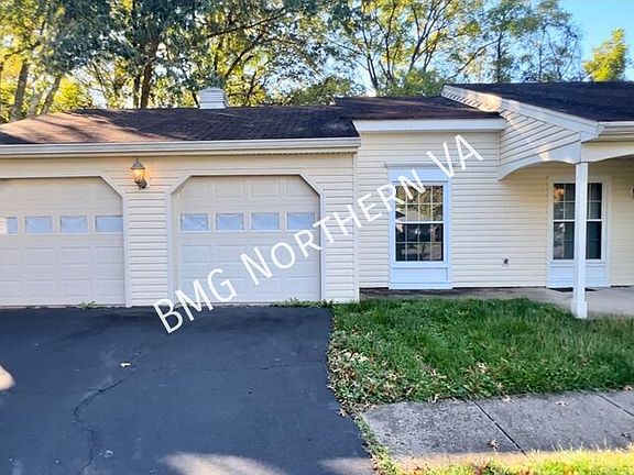 3rd image of 1724 Fantasia Cir