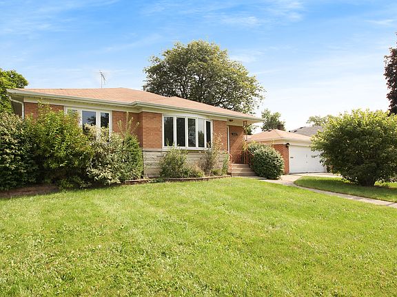 2nd image of 2103 Boeger Ave