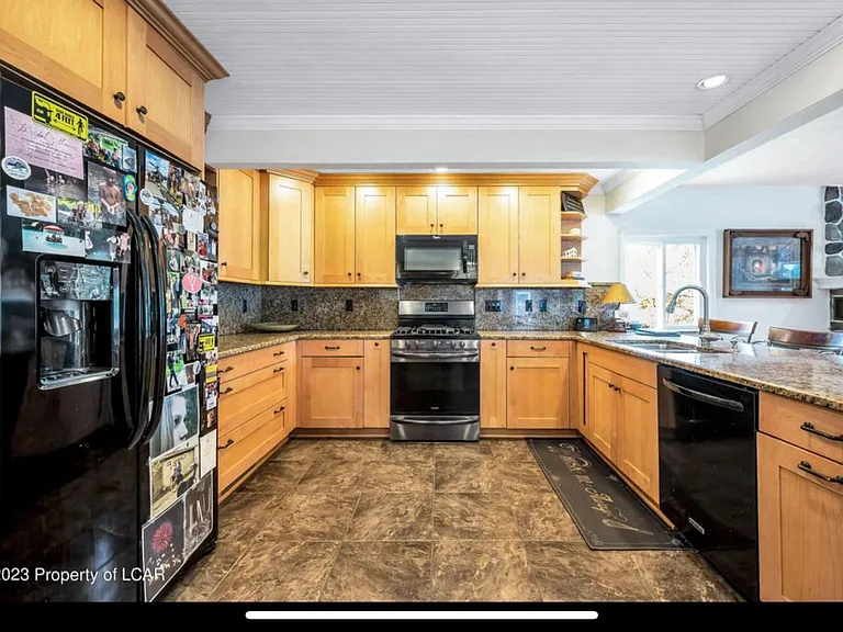 2255 Lakeside Dr #2 — Photo 5
