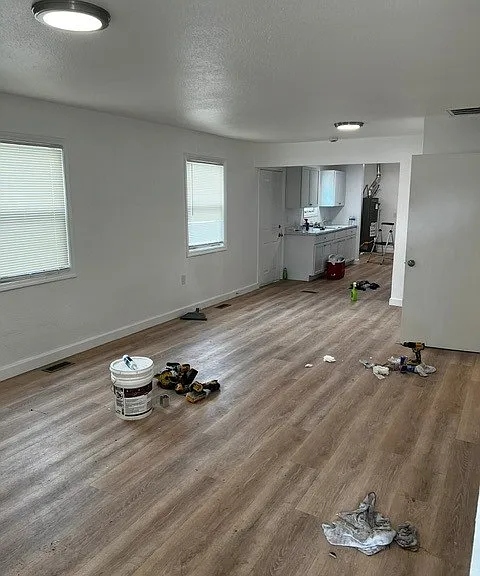 1601 E Arnold St — Photo 2