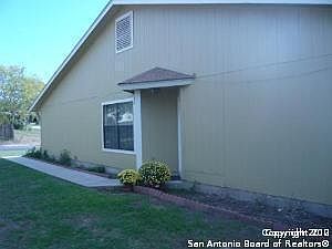 3rd image of 519 Saddlebrook Dr