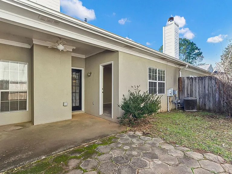 11 Thornbury — Photo 18