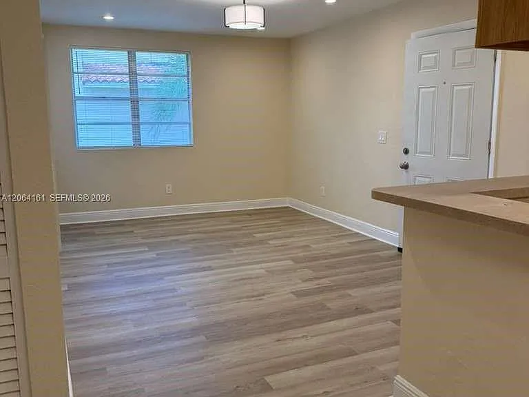 1247 SW 46th Ave #1306 — Photo 3