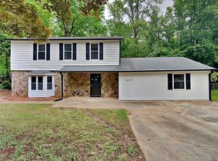 5429 Martins Crossing Rd, Stone Mountain, GA 30088