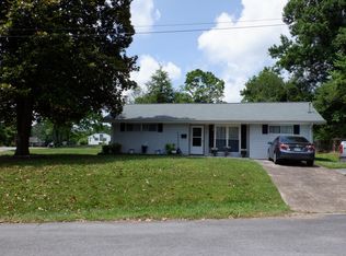 201 Byron Ln, Oak Ridge, TN 37830