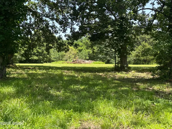 12866 Klausen Ln #2, Neosho, MO 64850