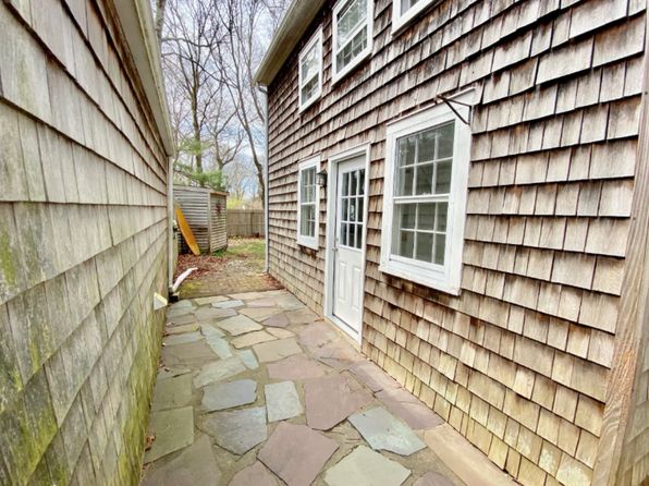 17 N Bishops Ln