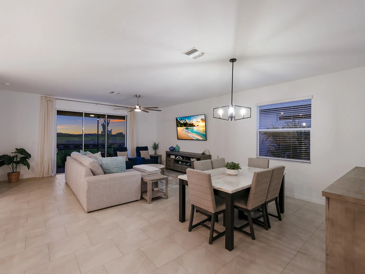 4 bed, 2036 sqft, $2,800 — Photo 4