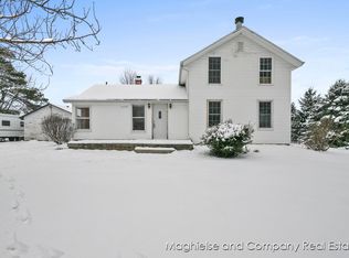 11555 W Peck Lake Rd, Lowell, MI 49331