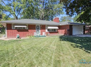 635 Mackow Dr, Toledo, OH 43607