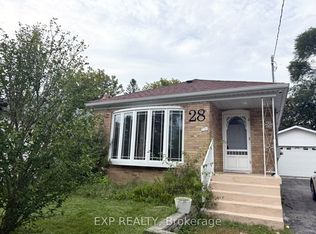 28 Seminole Ave, Toronto, ON M1J1N1