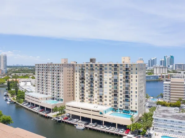 427 Golden Isles Dr APT 7E, Hallandale Beach, FL 33009