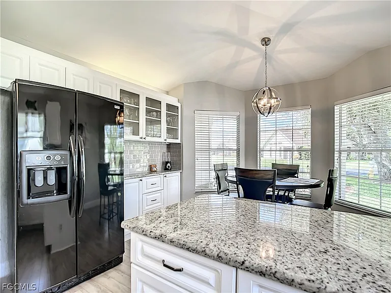 13633 Admiral Ct — Photo 12