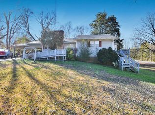 302 Weeks Dr NE, Cleveland, TN 37312